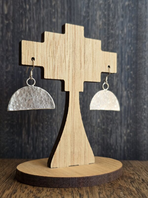 20251015_130145 rustic half moon