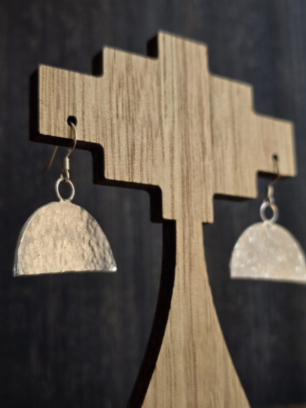 20251015_130310 rustic half moon