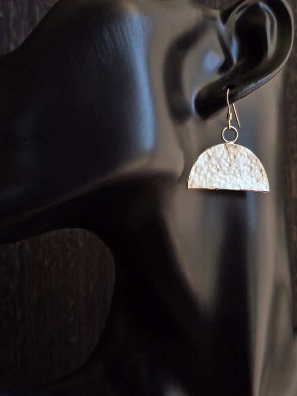 20251015_130636 rustic half moon