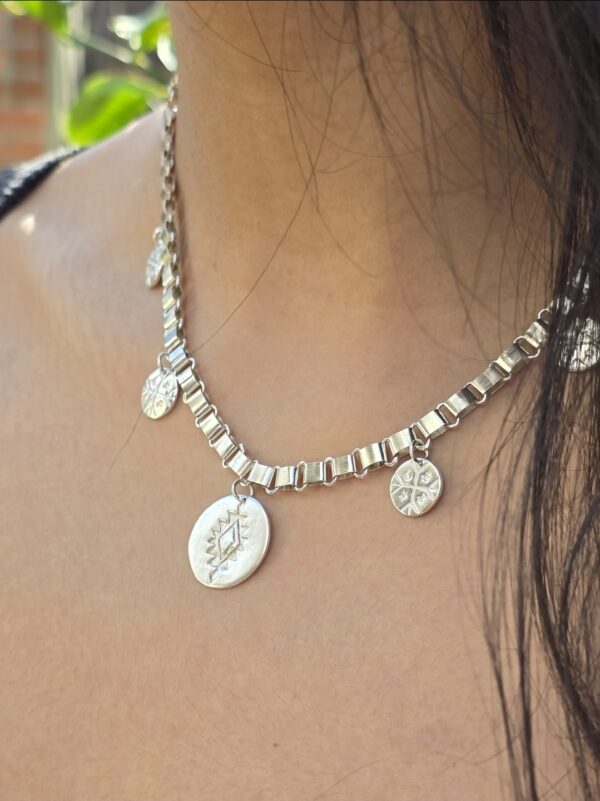 Screenshot_20251020_135922_Gallery Kuyen necklace