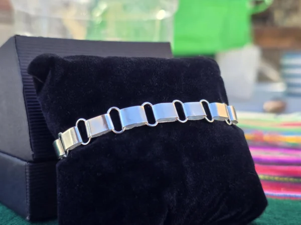 il_fullxfull.7068580107_h3xu Silver Mapuche bracelet