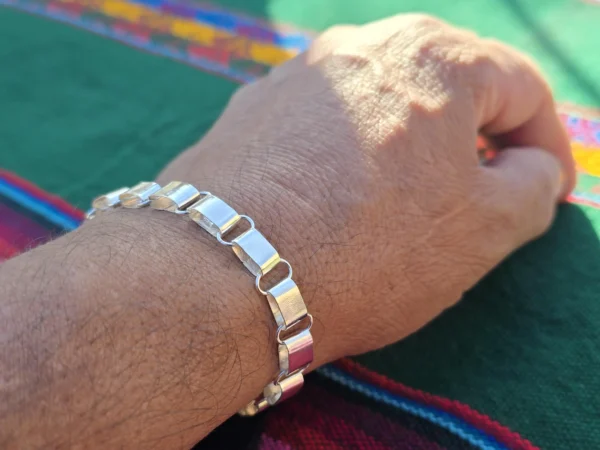 il_fullxfull.7068580539_q1g7 Silver Mapuche bracelet