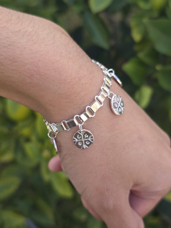 p2 trarilonco silver bracelet