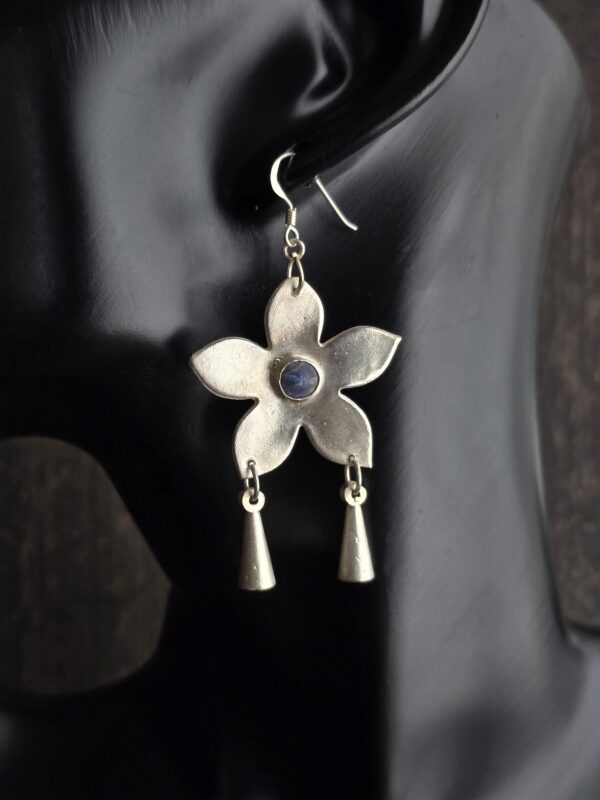 20260120_135145 Foye Rayen ''Canelo flower''