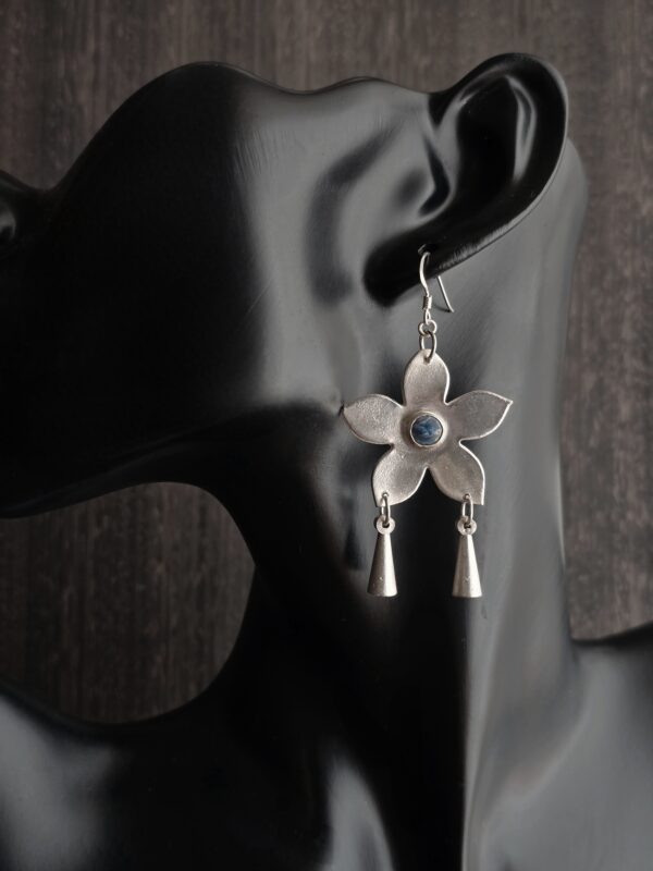 20260120_135430(1) Foye Rayen ''Canelo flower''