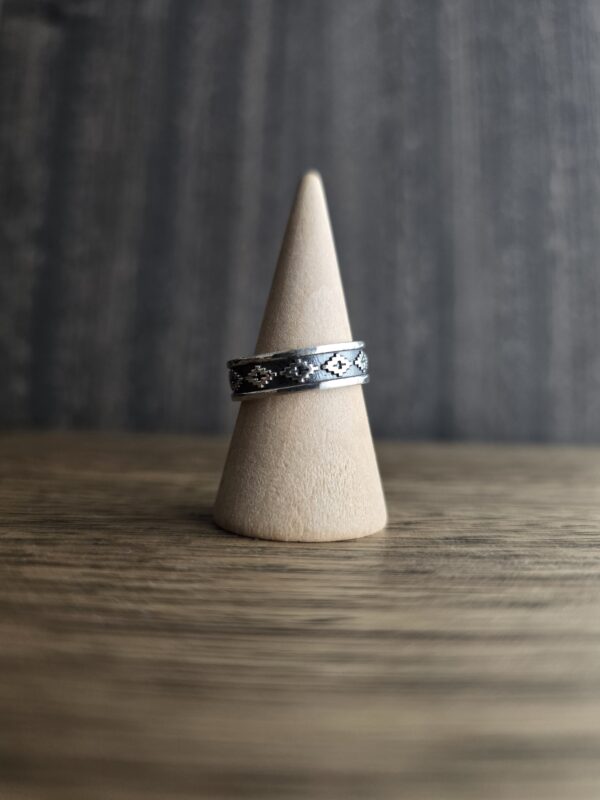 Wenu Rüpü ''Sacred Path'' silver band