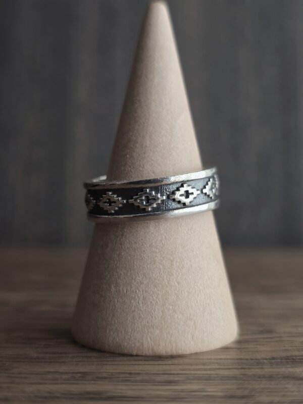 Wenu Rüpü ''Sacred Path'' silver band